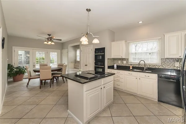 $589,000 | 14380 Cedar Springs Drive, Chesterfield, MO 63017