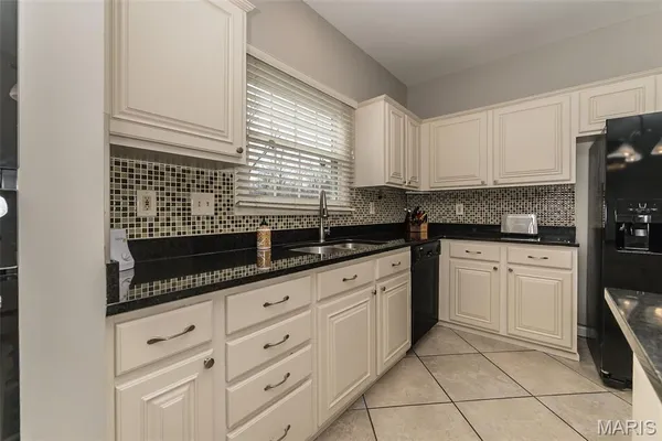 $589,000 | 14380 Cedar Springs Drive, Chesterfield, MO 63017