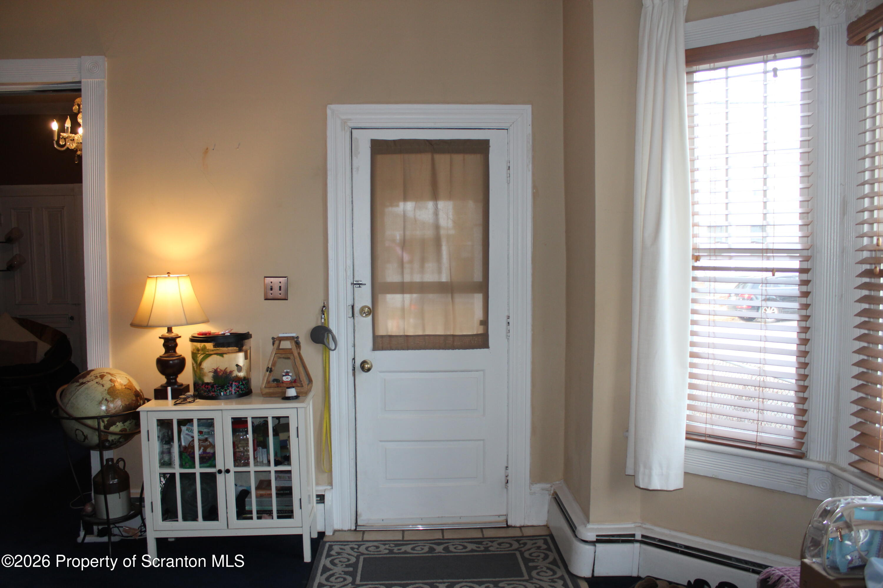 114 North Sumner Avenue Scranton, PA 18504 - Photo 11 of 50 Living Room