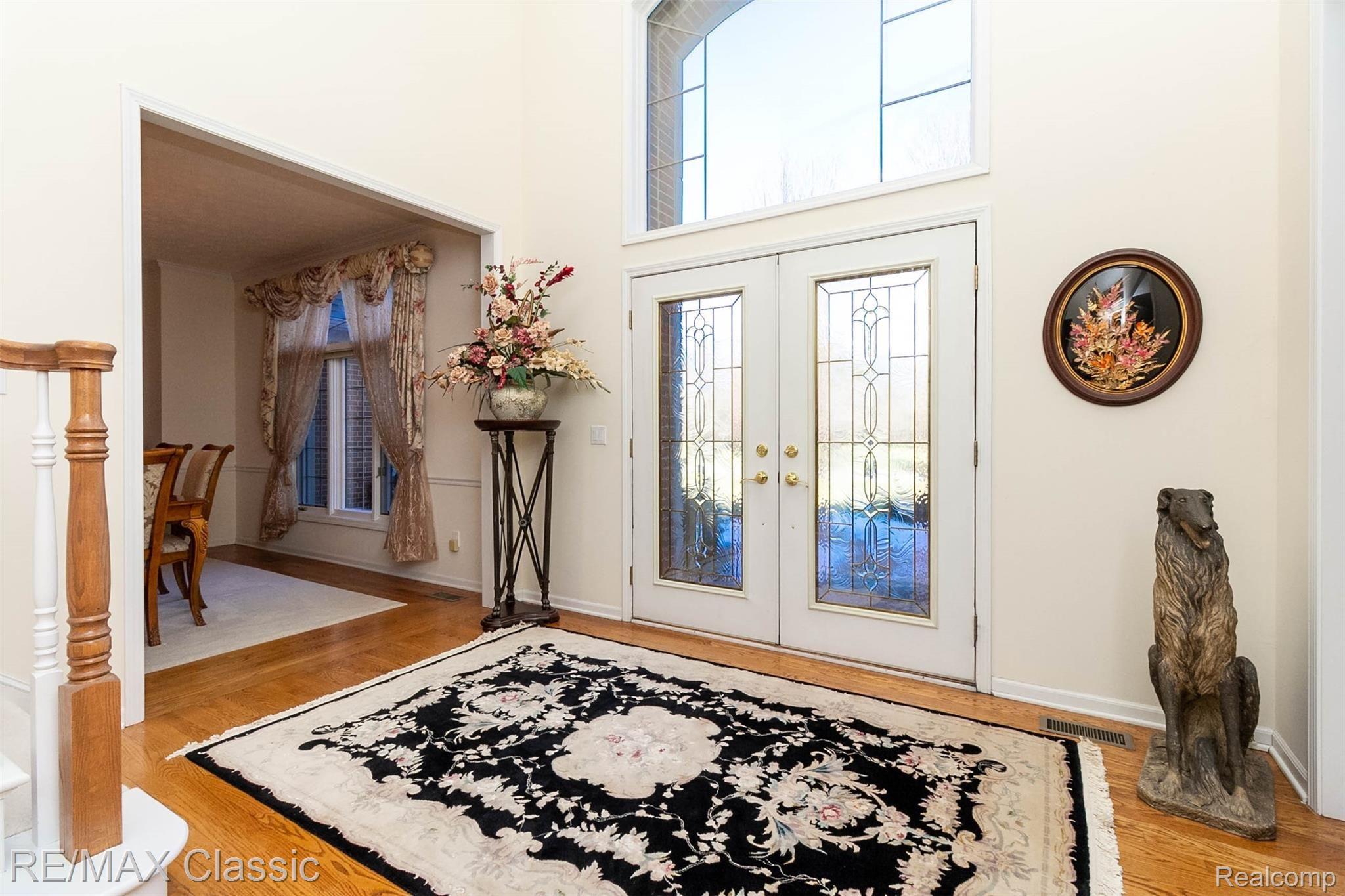 9802 Quail Ridge Run Brighton, MI 48114 - Photo 7 of 70 5.jpg
