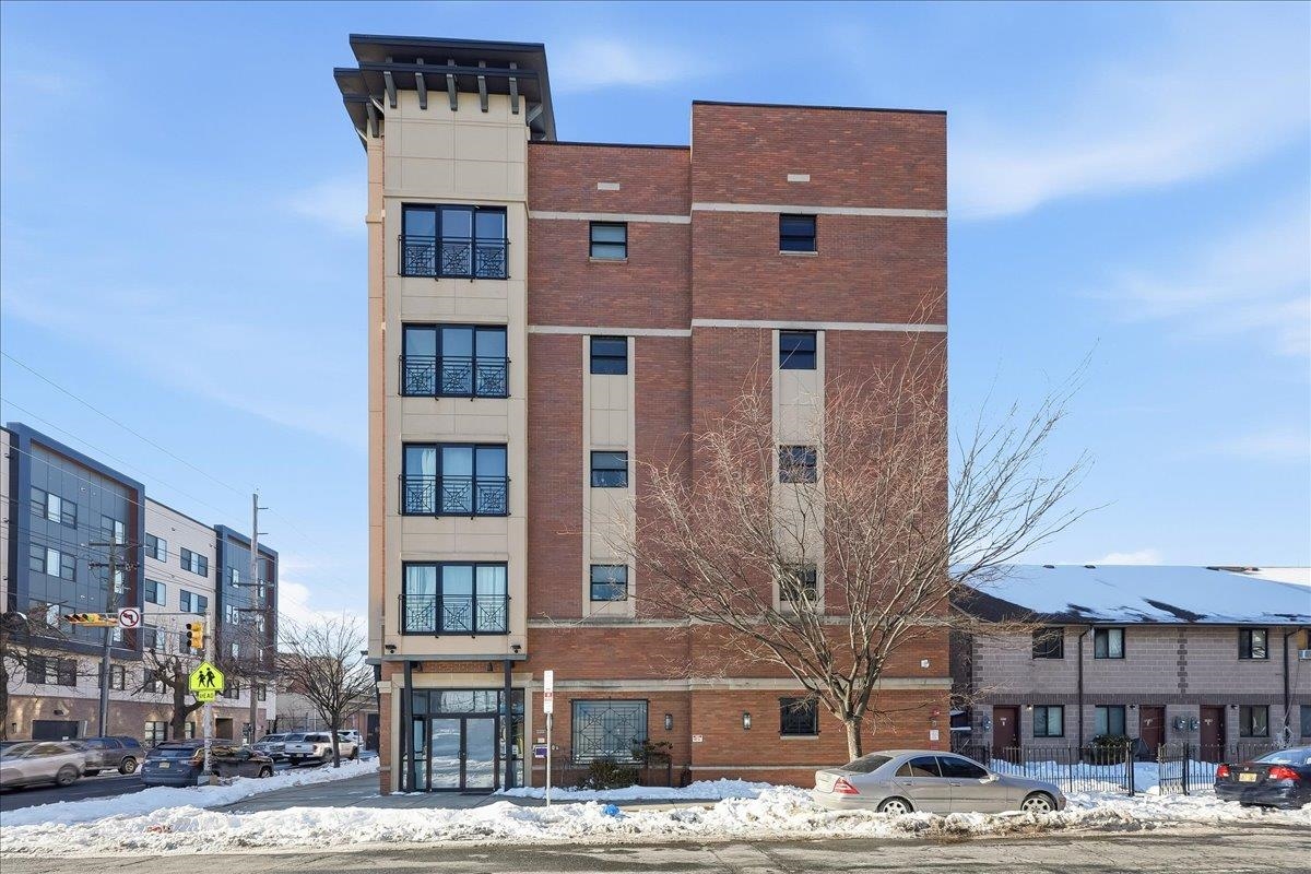 105-107 Broad Street, Unit 204 Newark, NJ 07104 - Photo 16 of 17