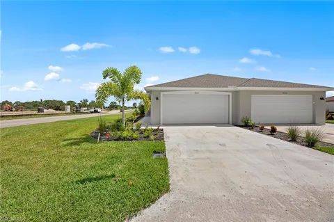 $274,999 | 9051 Leatherwood Loop, Lehigh Acres, FL 33936