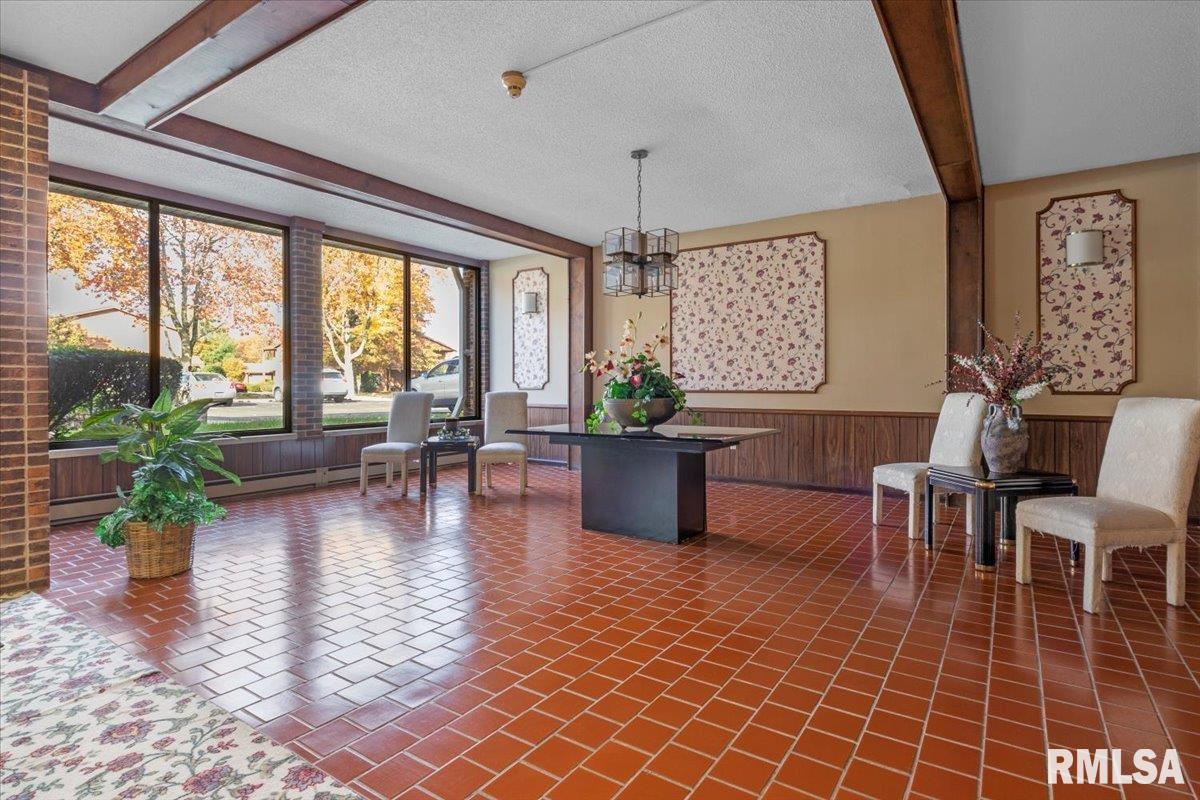 2650 Cooper Avenue, Unit 101 Springfield, IL 62704 - Photo 3 of 35 Gallery Image 3