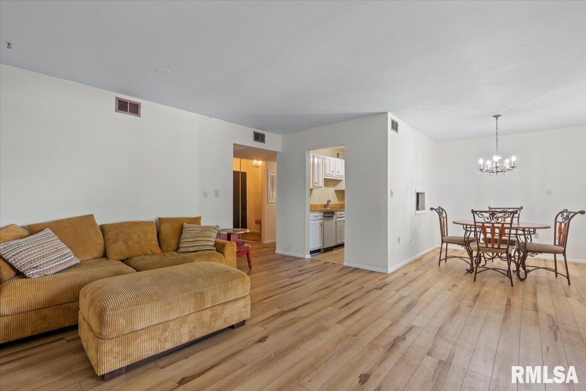 2650 Cooper Avenue, Unit 101 Springfield, IL 62704 - Photo 9 of 35 Gallery Image 9