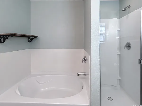 $1,700 | 11836 Silver Chase, San Antonio, TX 78254