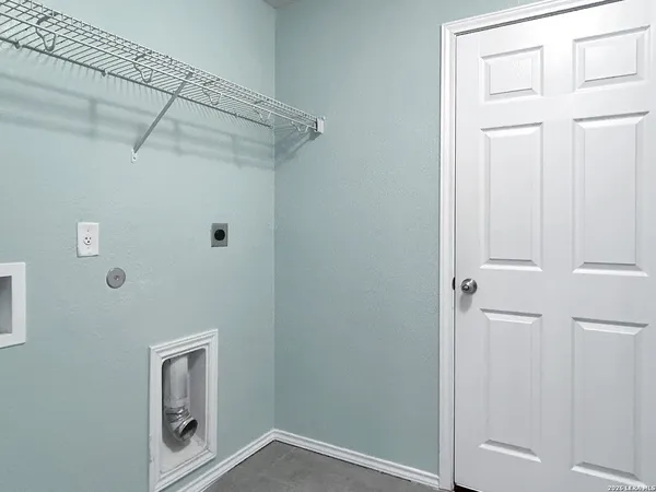 $1,700 | 11836 Silver Chase, San Antonio, TX 78254