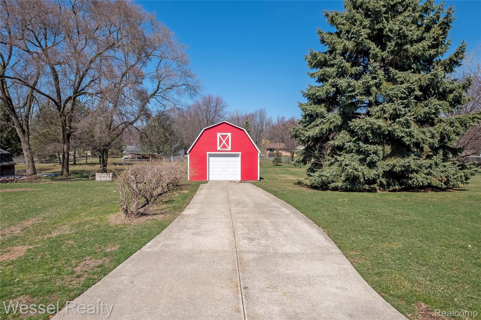 48835 Callens Road New Baltimore, MI 48047 - Photo 4 of 32 Callens-130.jpg