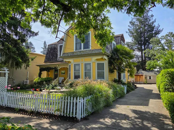 $1,049,000 | 150-152 West 8th Street, Santa Rosa, CA 95401