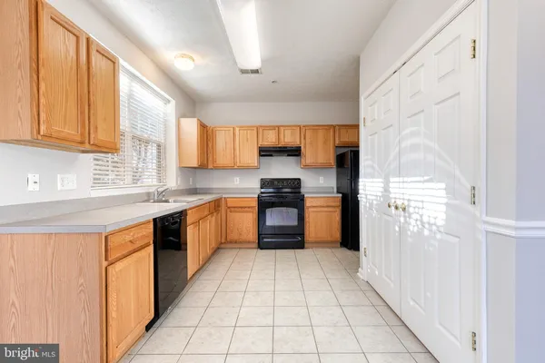 $2,100 | 747 Heather Stone Loop, Unit 87, Glen Burnie, MD 21061