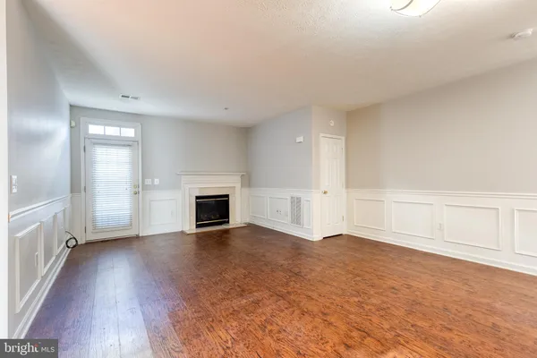 $2,100 | 747 Heather Stone Loop, Unit 87, Glen Burnie, MD 21061