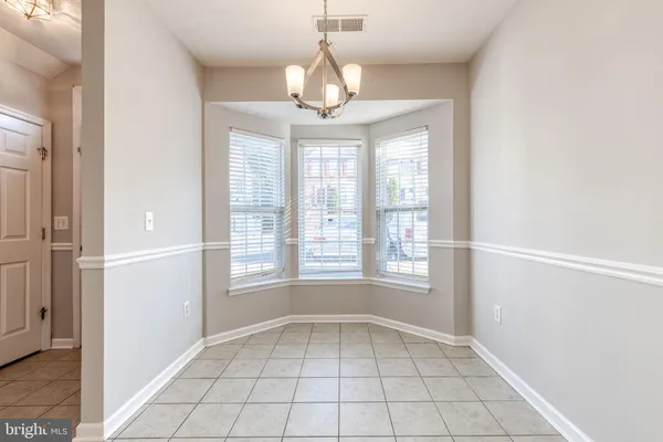 $2,100 | 747 Heather Stone Loop, Unit 87, Glen Burnie, MD 21061