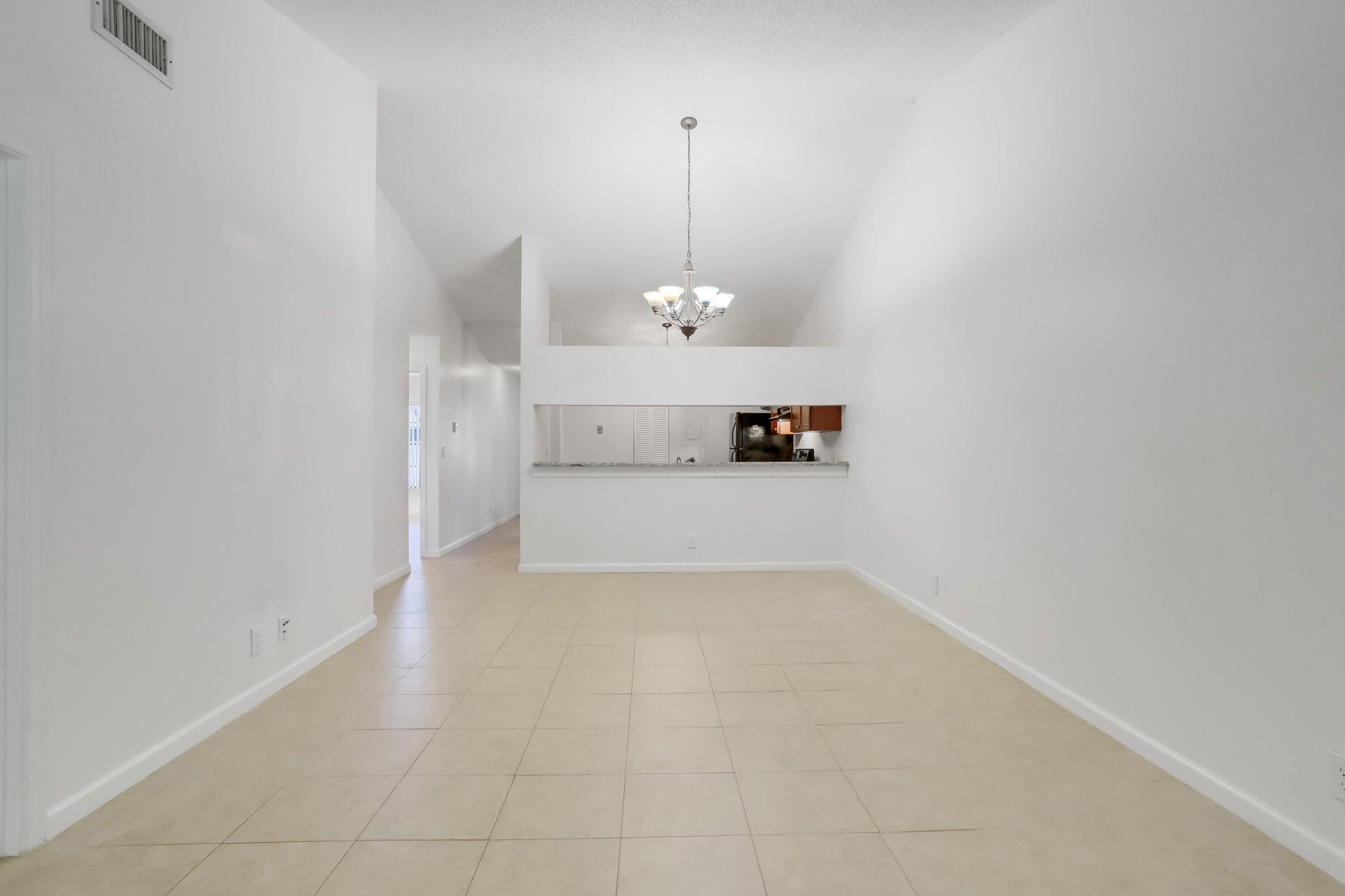 470 Hardwood Place Boca Raton, FL 33431 - Photo 11 of 22 Hardwood 11