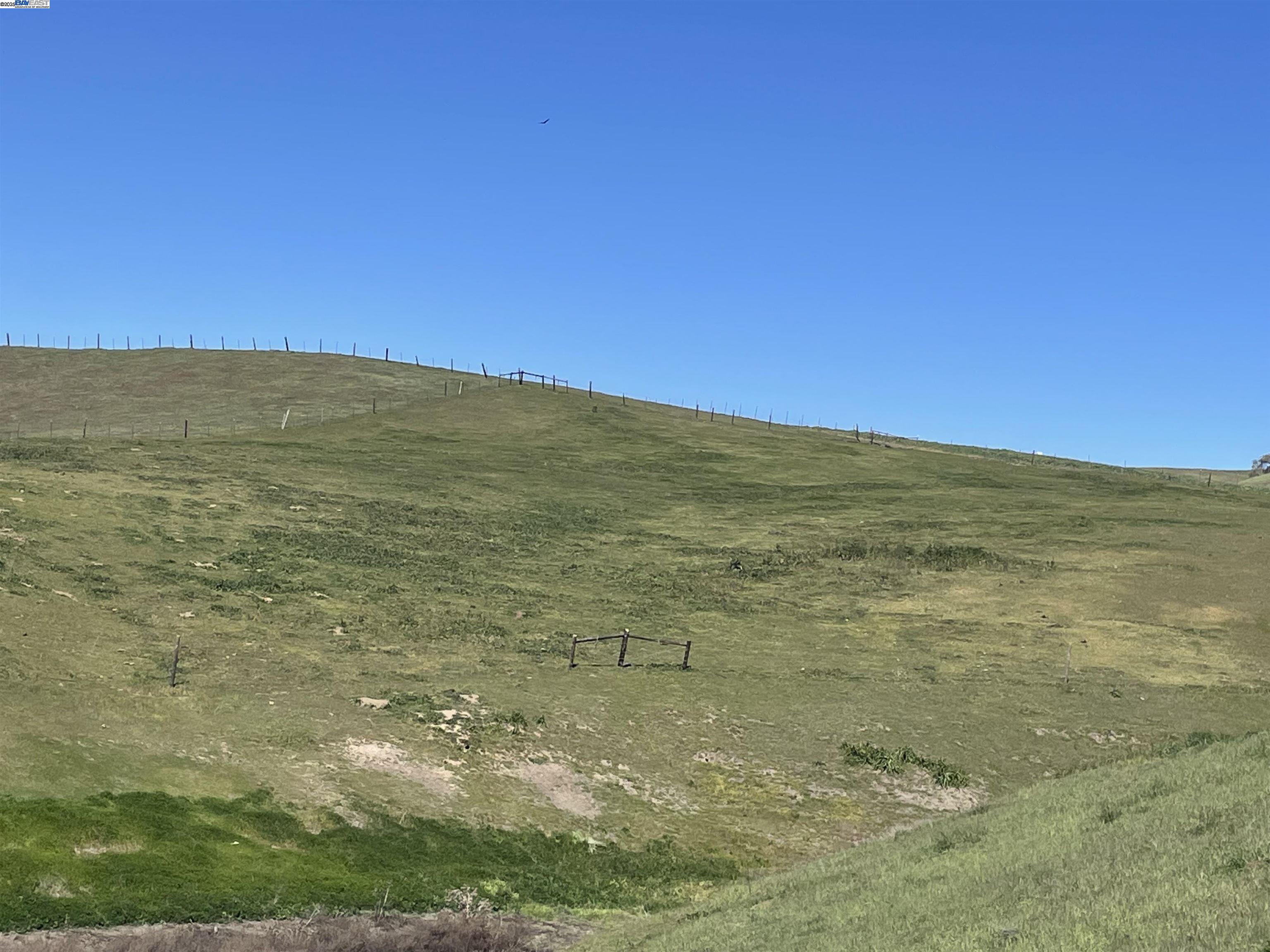 3343 Little Valley Road Sunol, CA 94586 - Photo 13 of 16 a view of an ocean