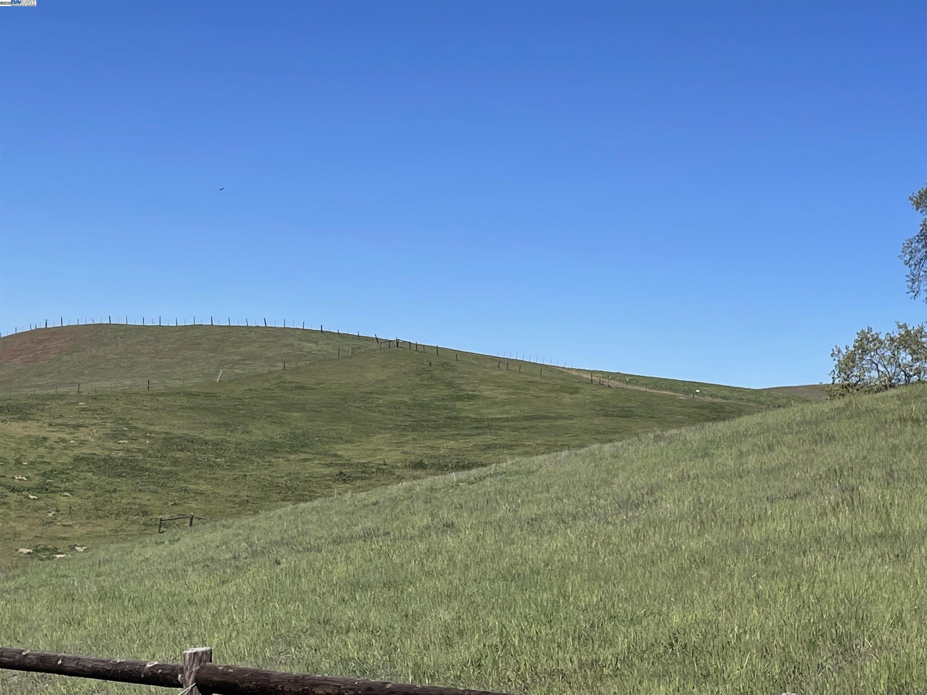 3343 Little Valley Road Sunol, CA 94586 - Photo 16 of 16 a view of an ocean