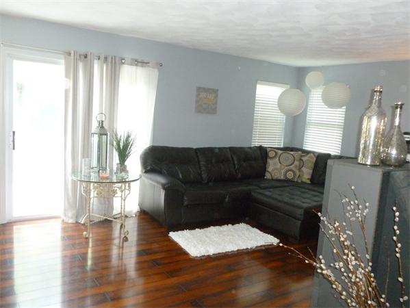 286 Acropolis Road Lowell, MA 01854 - Photo 6 of 30
