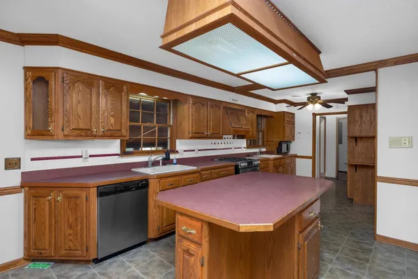 $459,900 | 2930 Indian Creek Road, Brighton, TN 38011