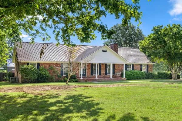 $459,900 | 2930 Indian Creek Road, Brighton, TN 38011