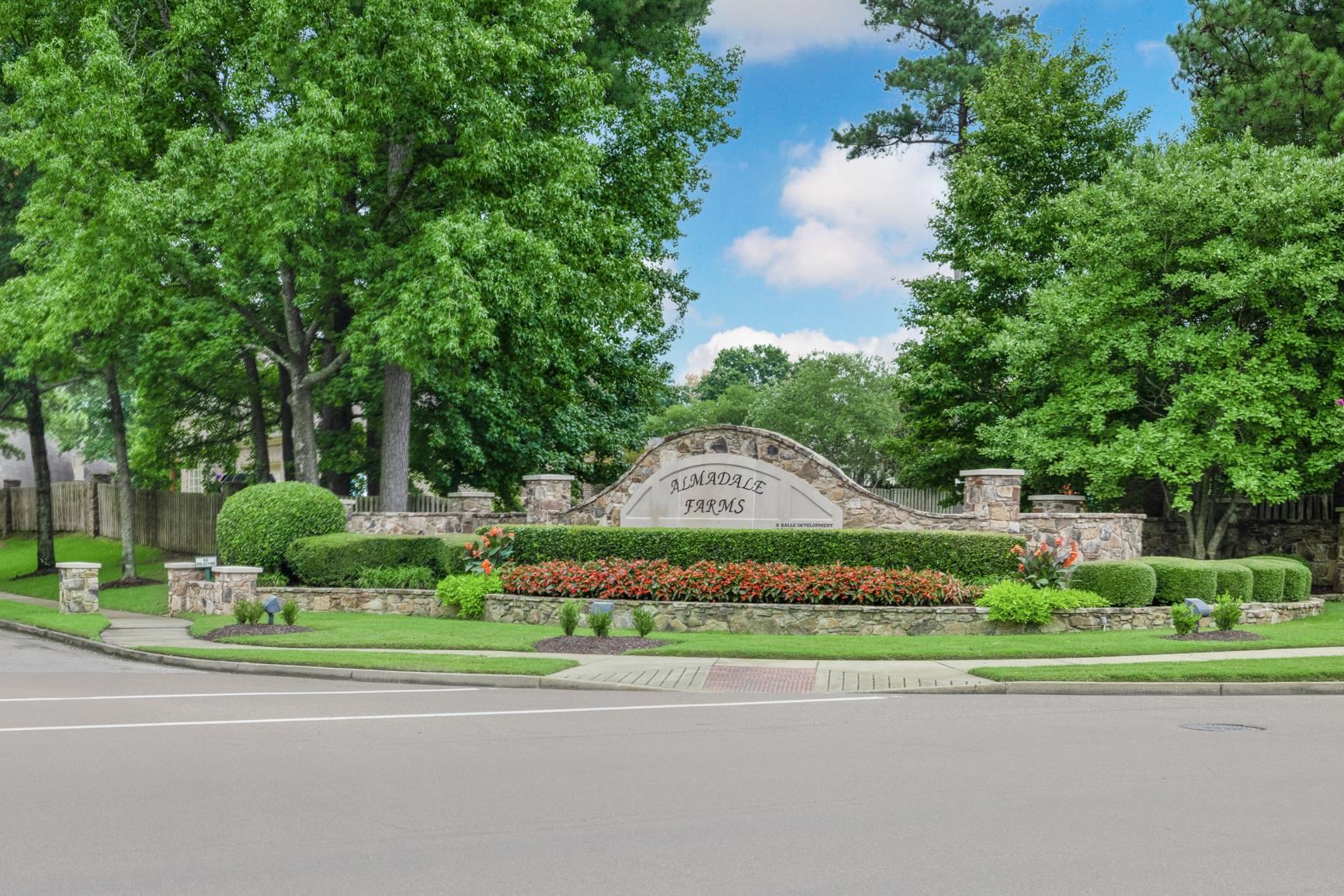 1893 Hartwell Manor West Collierville, TN 38017 - Photo 38 of 40 Community sign with view of wooded area