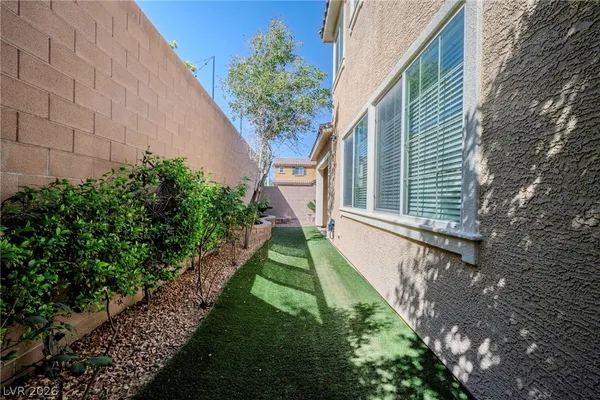 $595,000 | 3045 Quiet Creek Avenue, Henderson, NV 89044