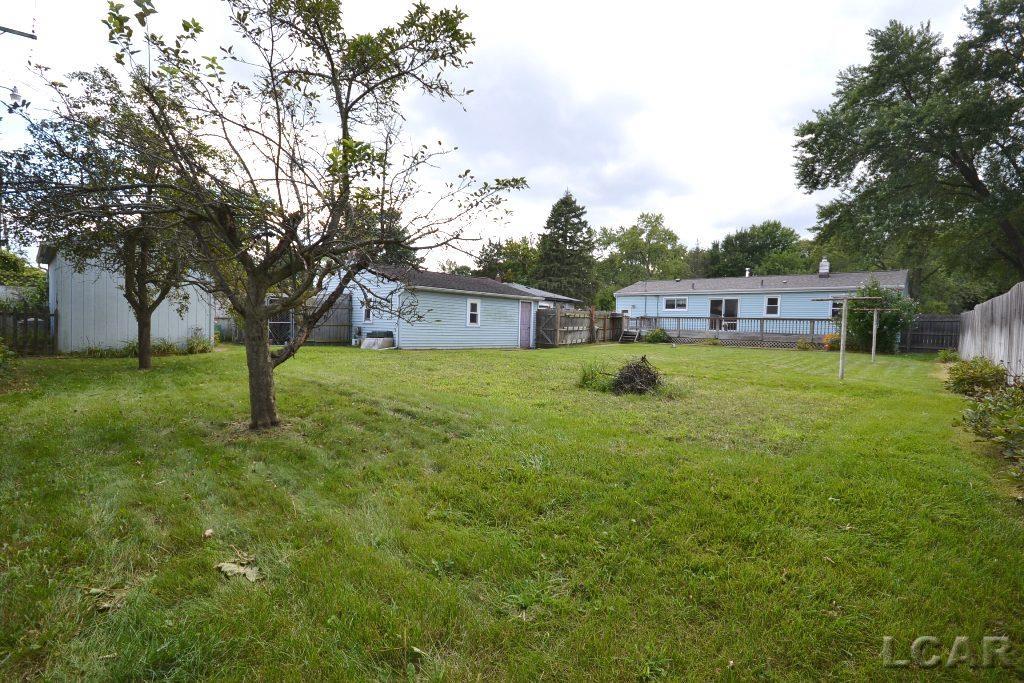 2854 Frembes Road Waterford, MI 48329 - Photo 29 of 32 50152829-439e64b0-6fae-42ee-a1ef-726c63294a10.JPG