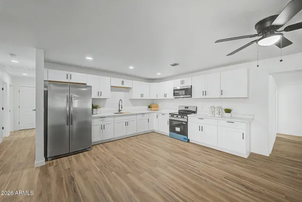 $465,000 | 3210 North 49th Avenue, Phoenix, AZ 85031