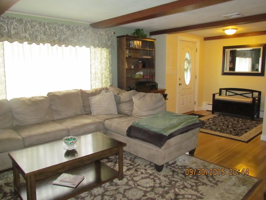 16 Elliott Road Everett, MA 02149 - Photo 8 of 28 Gallery Image 8