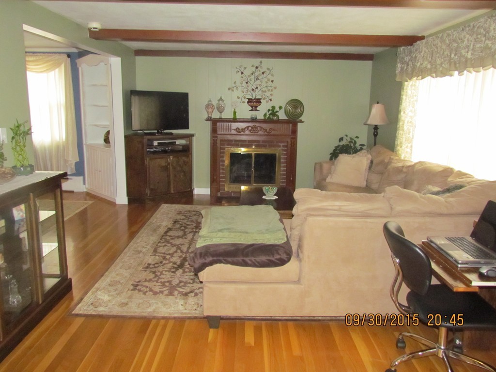 16 Elliott Road Everett, MA 02149 - Photo 9 of 28 Gallery Image 9