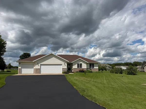 $436,000 | N4194 Country Club Drive, Brodhead, WI 53520