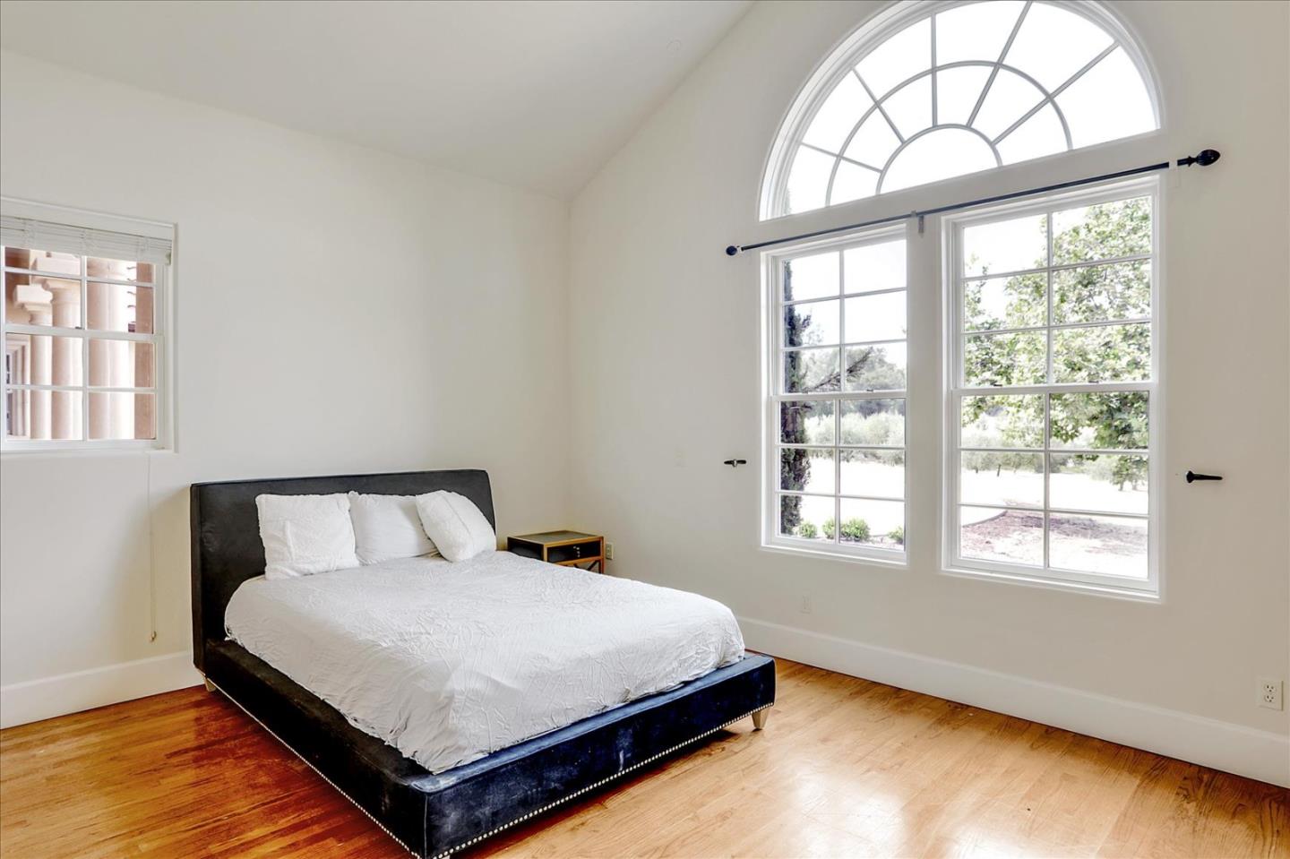 1120 Wallace Road Placerville, CA 95667 - Photo 44 of 70 a bedroom with a bed and a window
