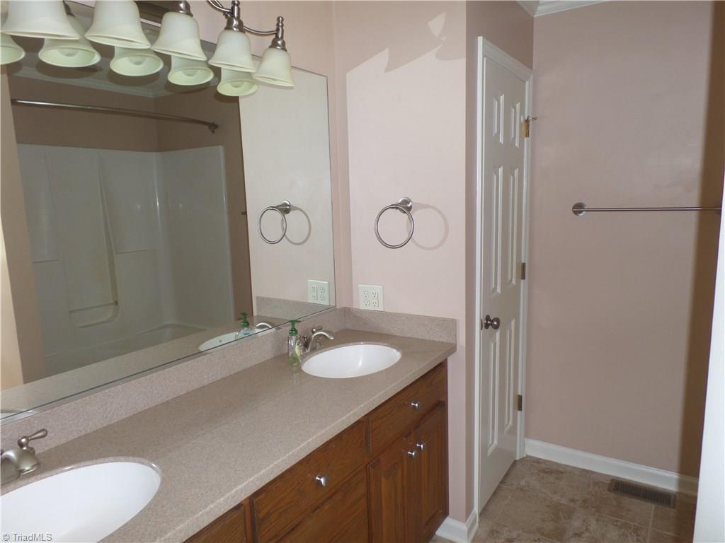 4544 Southeast School Road Greensboro, NC 27406 - Photo 11 of 19