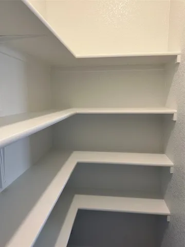 $2,150 | 253 Redonda Drive, Liberty Hill, TX 78642