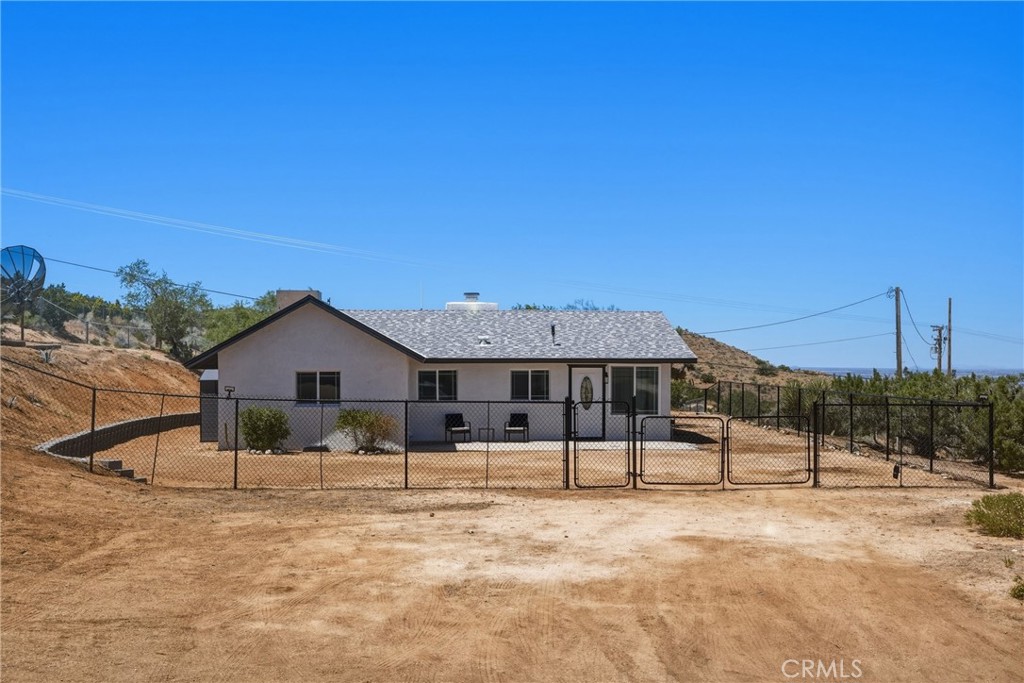 25735 Santa Rosa Road Apple Valley, CA 92308 - Photo 3 of 37