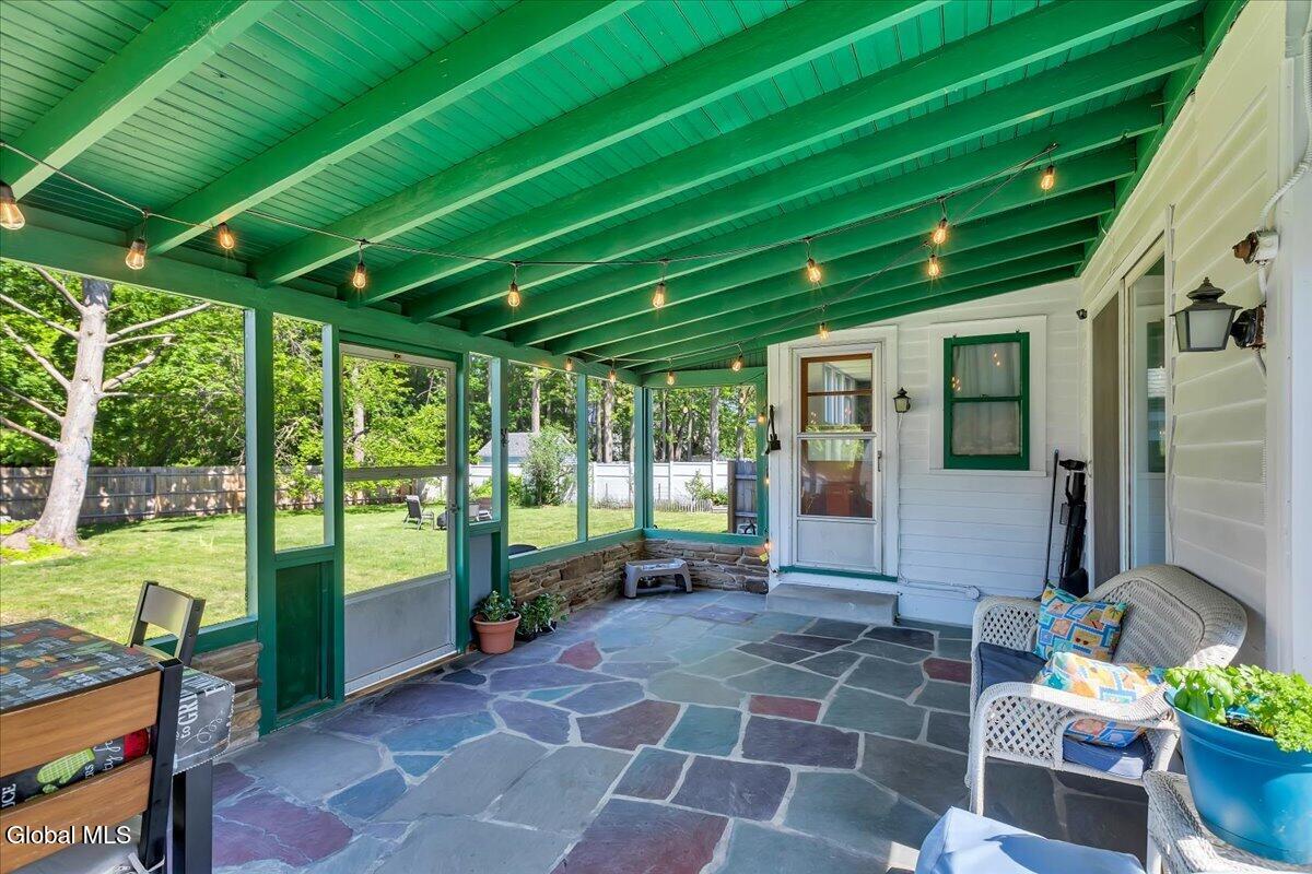 457 Kings Road Schenectady, NY 12304 - Photo 33 of 44 38-457 Kings Rd-43