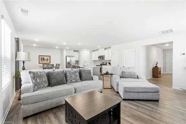 $320,000 | 2949 Legacy Rdg Lane, Catawba, NC 28609