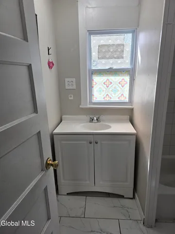 $280,000 | 118 North Allen Street, Albany, NY 12203