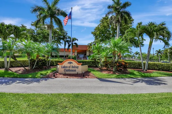 $195,000 | 15453 Lakes Of Delray Boulevard, Unit 207, Delray Beach, FL 33484