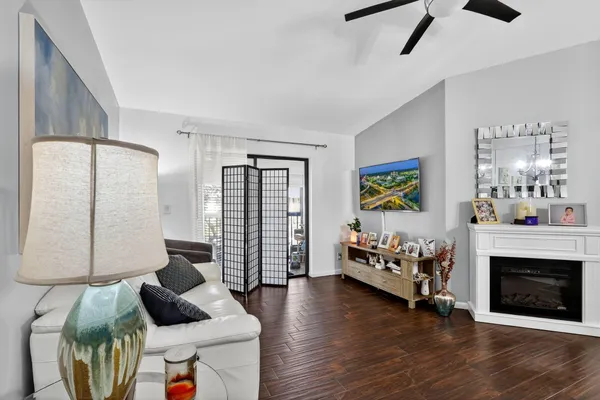 $195,000 | 15453 Lakes Of Delray Boulevard, Unit 207, Delray Beach, FL 33484
