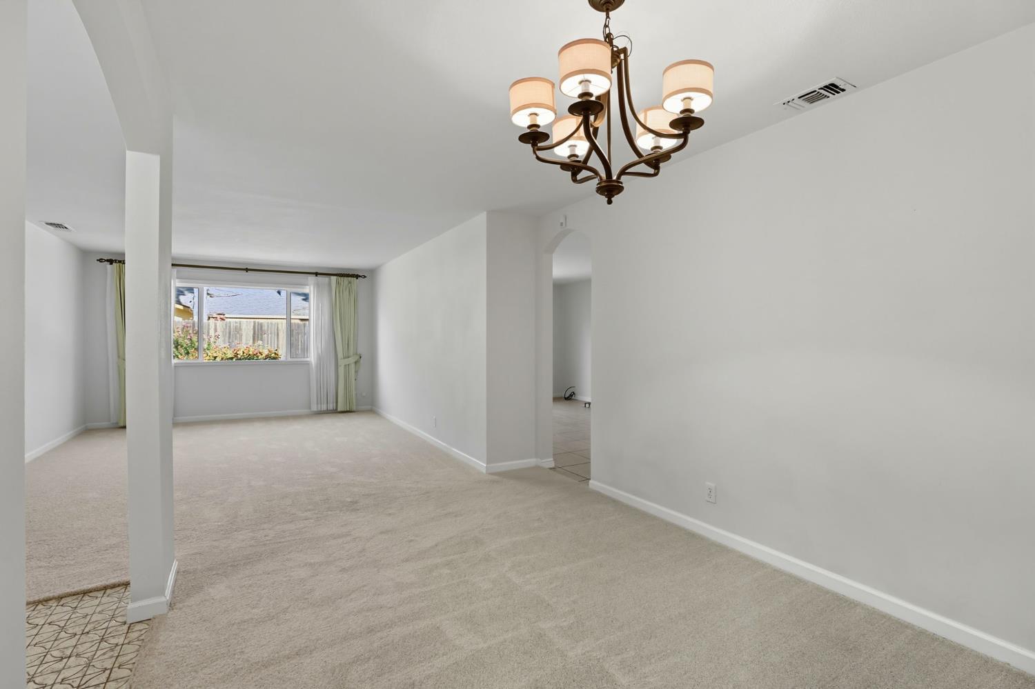 9057 Caldera Way Sacramento, CA 95826 - Photo 15 of 52