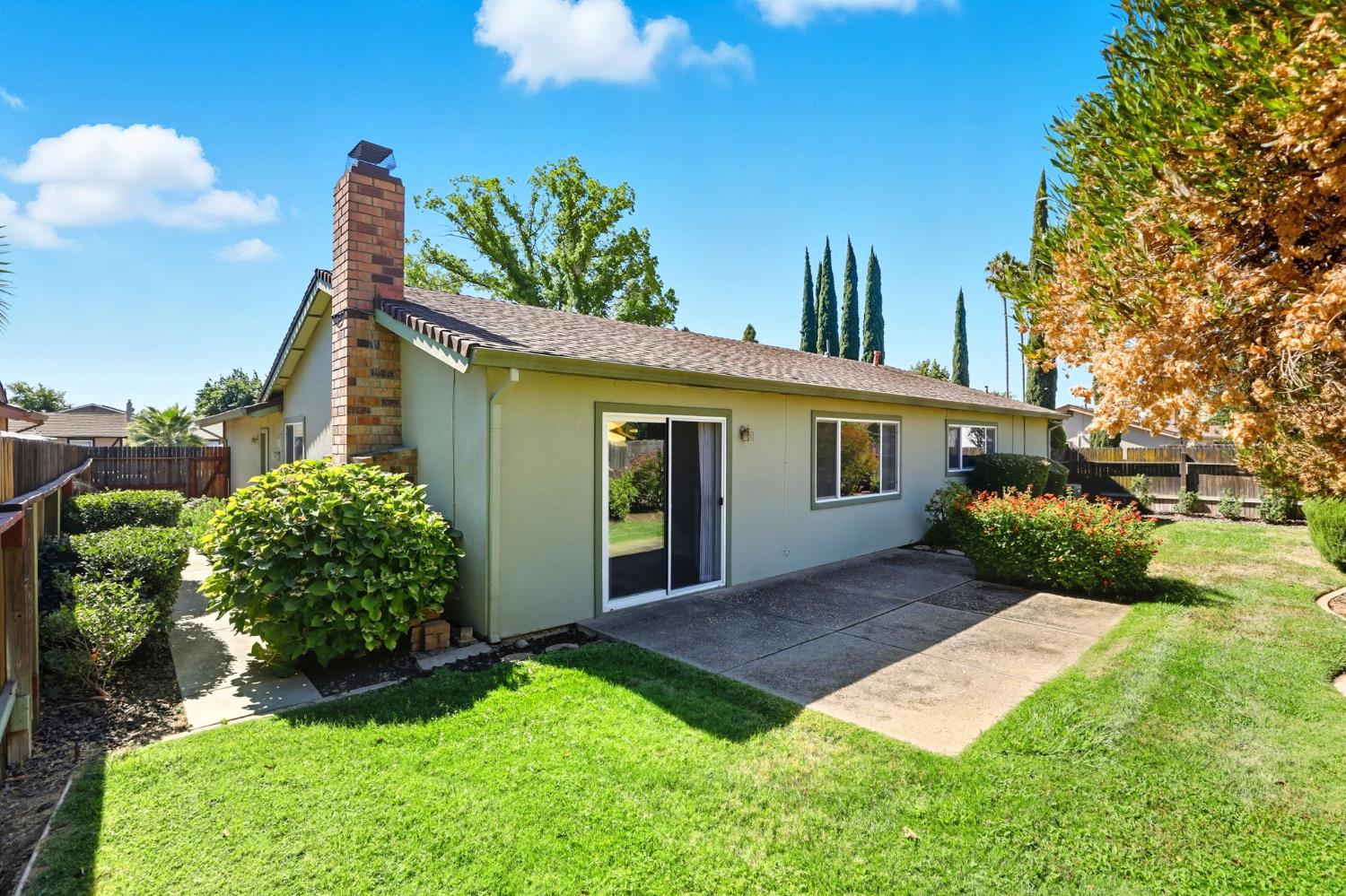 9057 Caldera Way Sacramento, CA 95826 - Photo 46 of 52