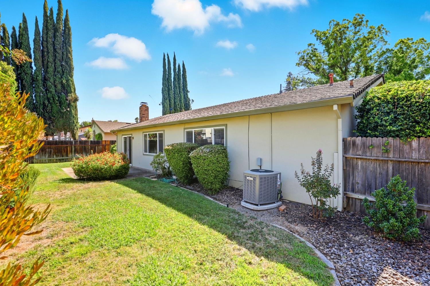 9057 Caldera Way Sacramento, CA 95826 - Photo 49 of 52