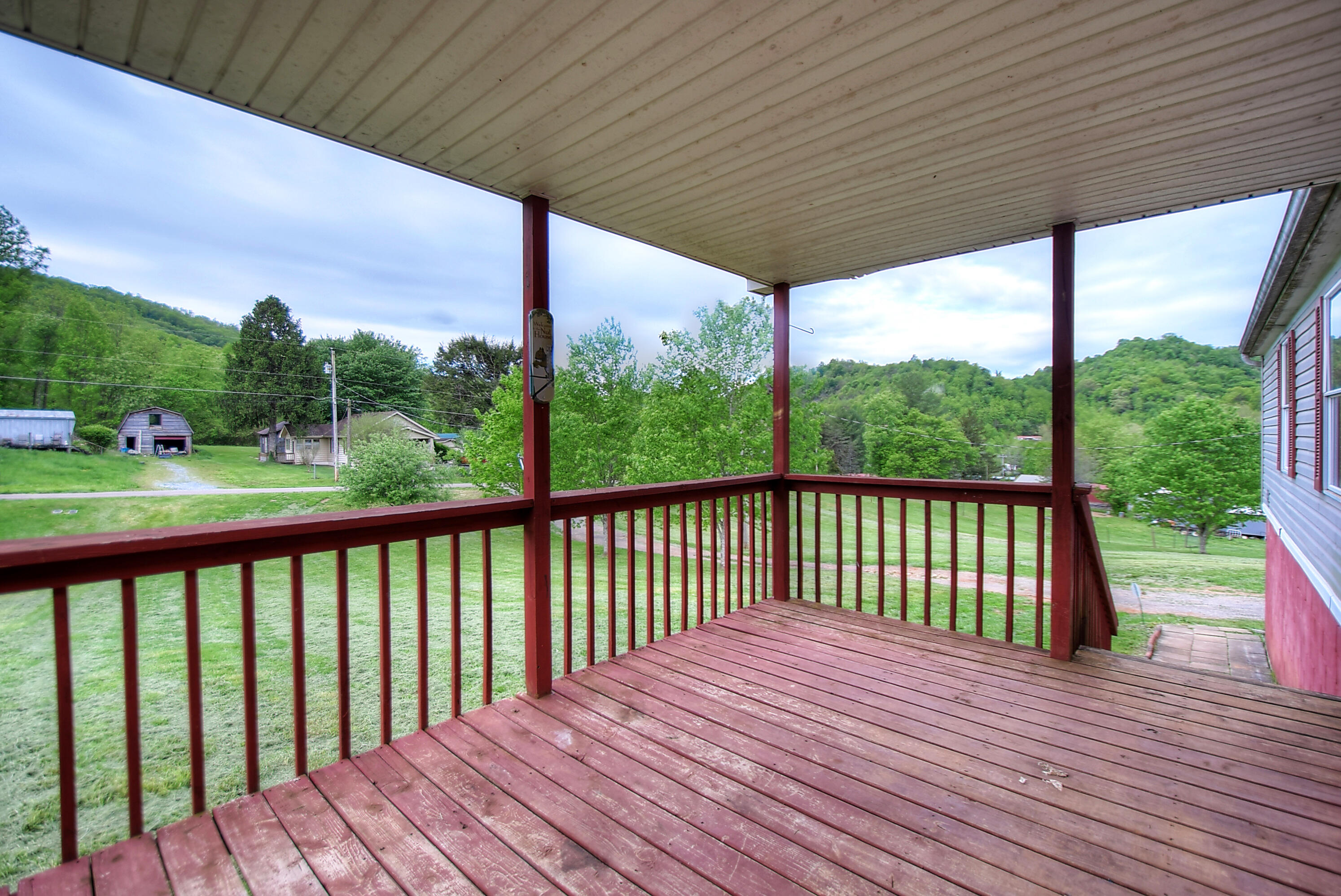 125 Ug Buckles Road Elizabethton, TN 37643 - Photo 5 of 36 DSC_0067_68_69_70_71_72