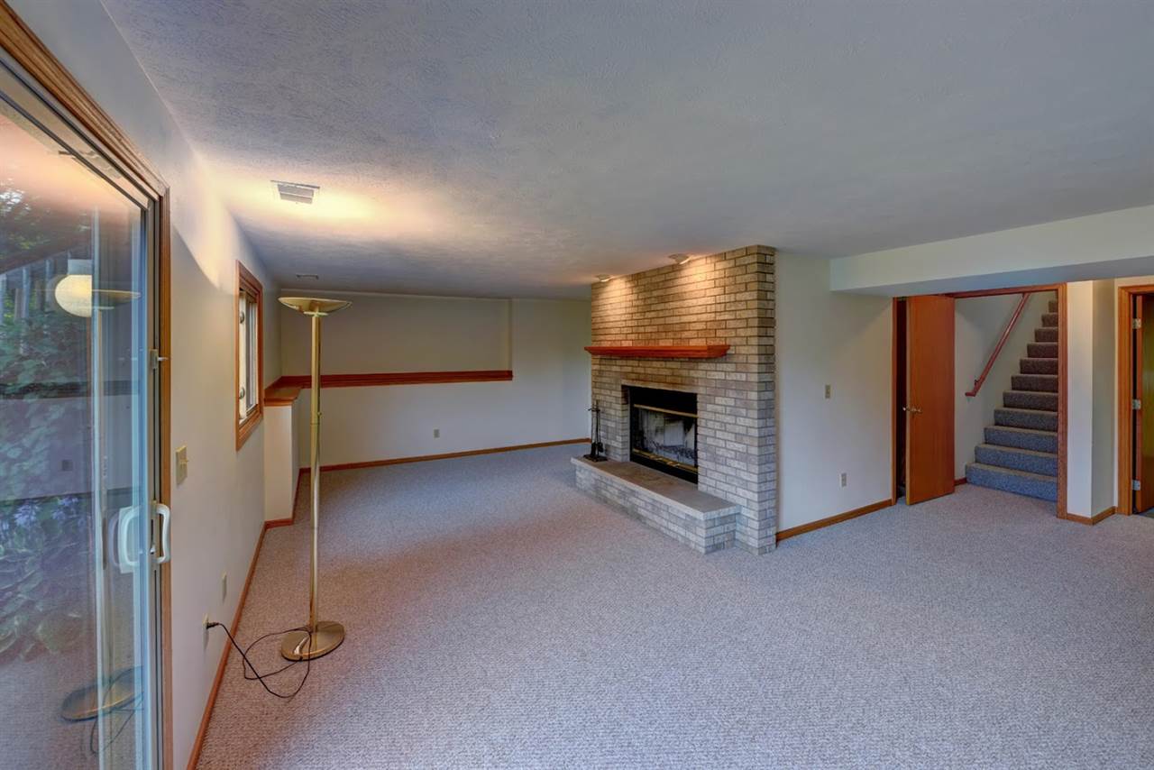 8362 McCurry Road Roscoe, IL 61073 - Photo 13 of 13 Gallery Image 13