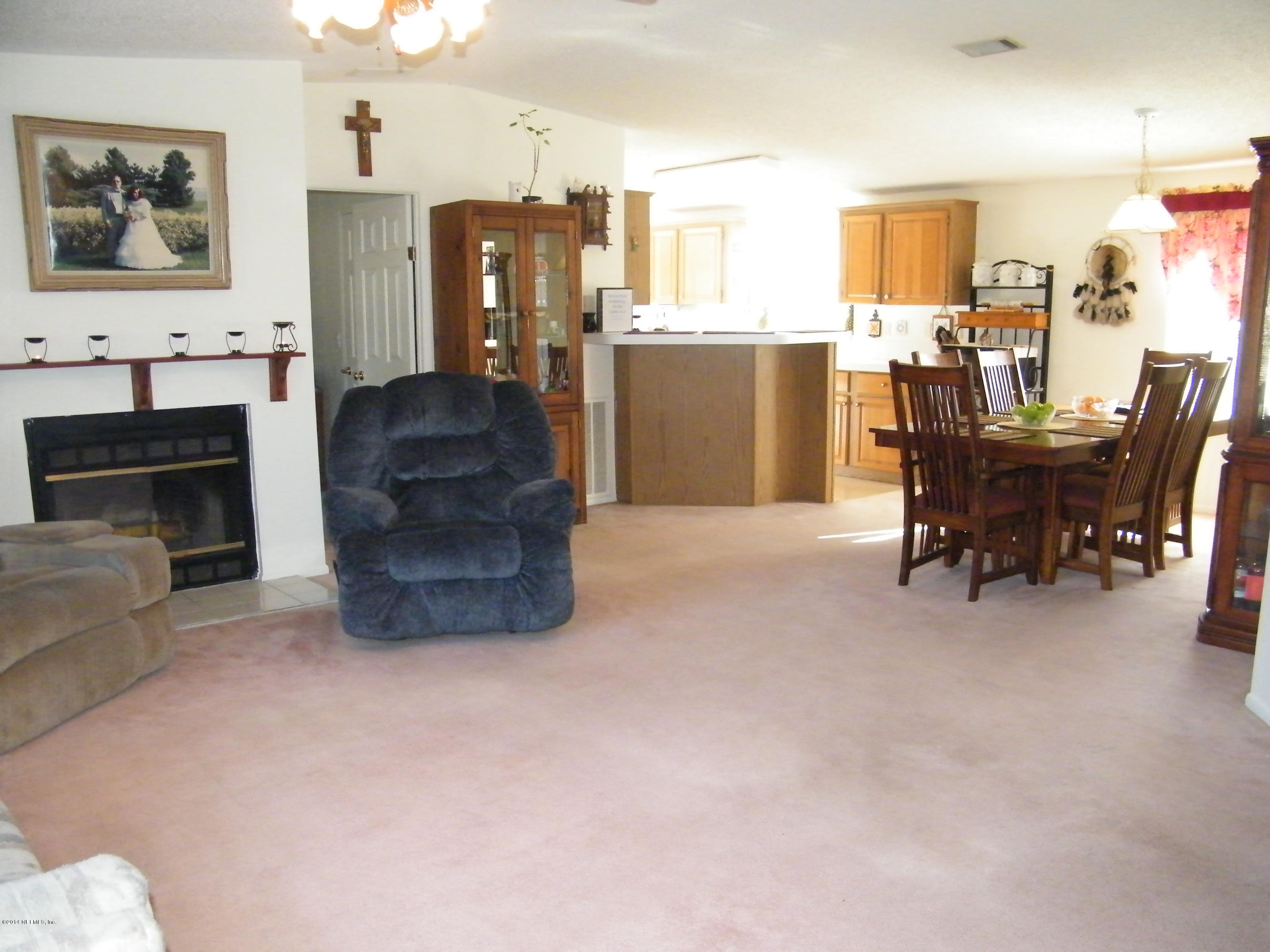 543 Kay Road Middleburg, FL 32068 - Photo 4 of 28 LR/DR/Kitchen