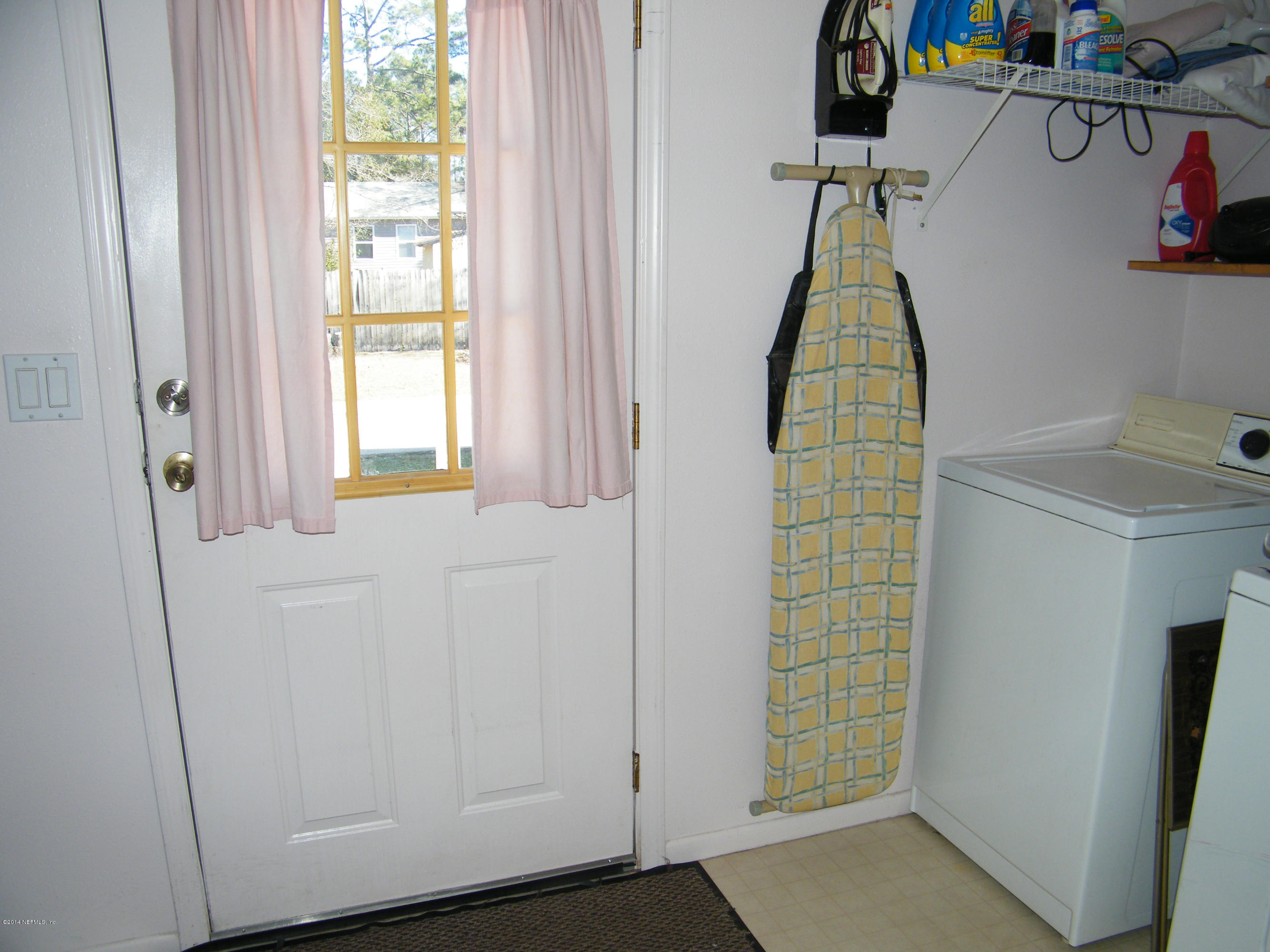 543 Kay Road Middleburg, FL 32068 - Photo 9 of 28 Laundry room