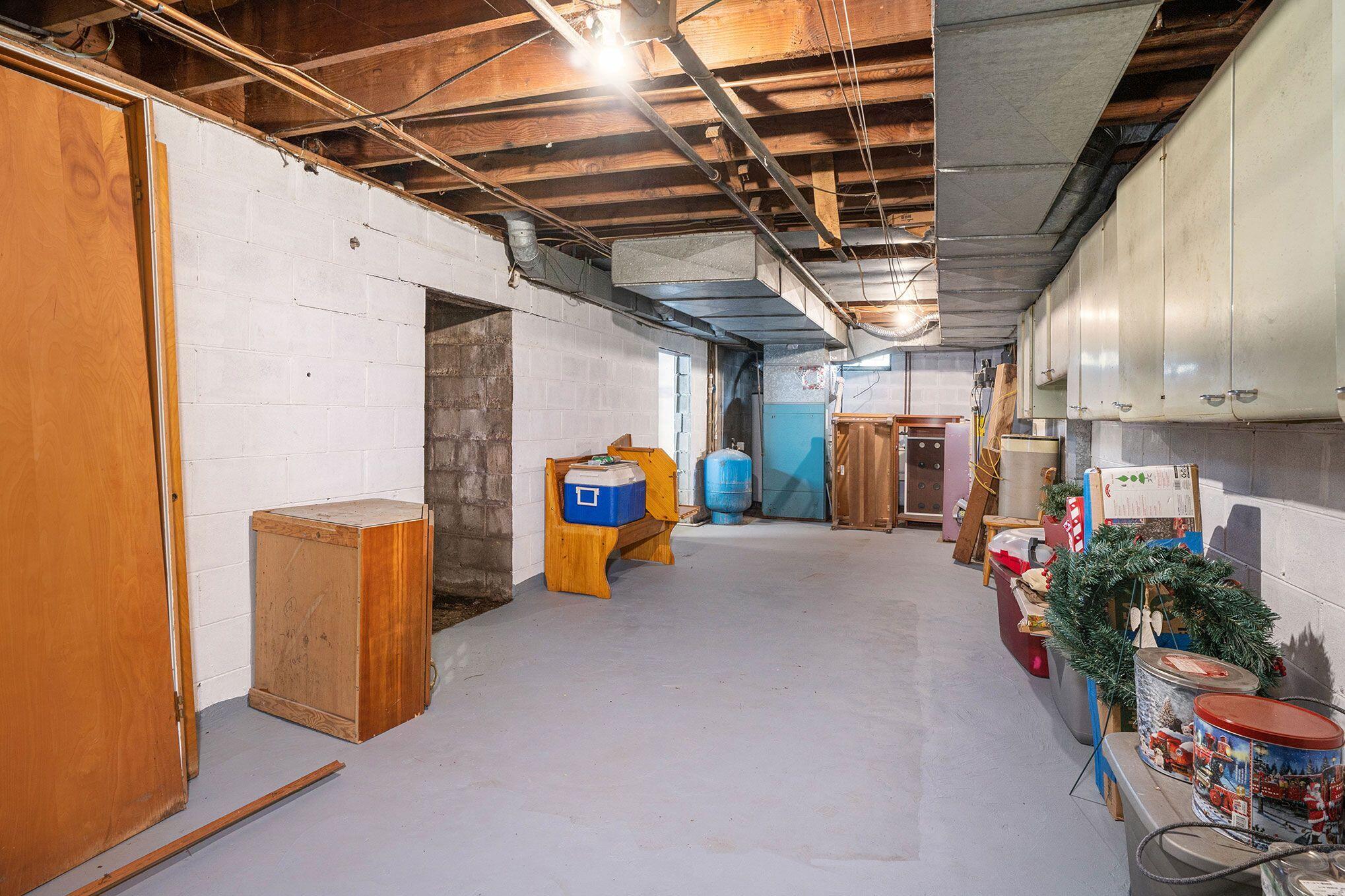 1208 Fulkerson Road Niles, MI 49120 - Photo 19 of 28 1208 Fulkerson basement photo 4