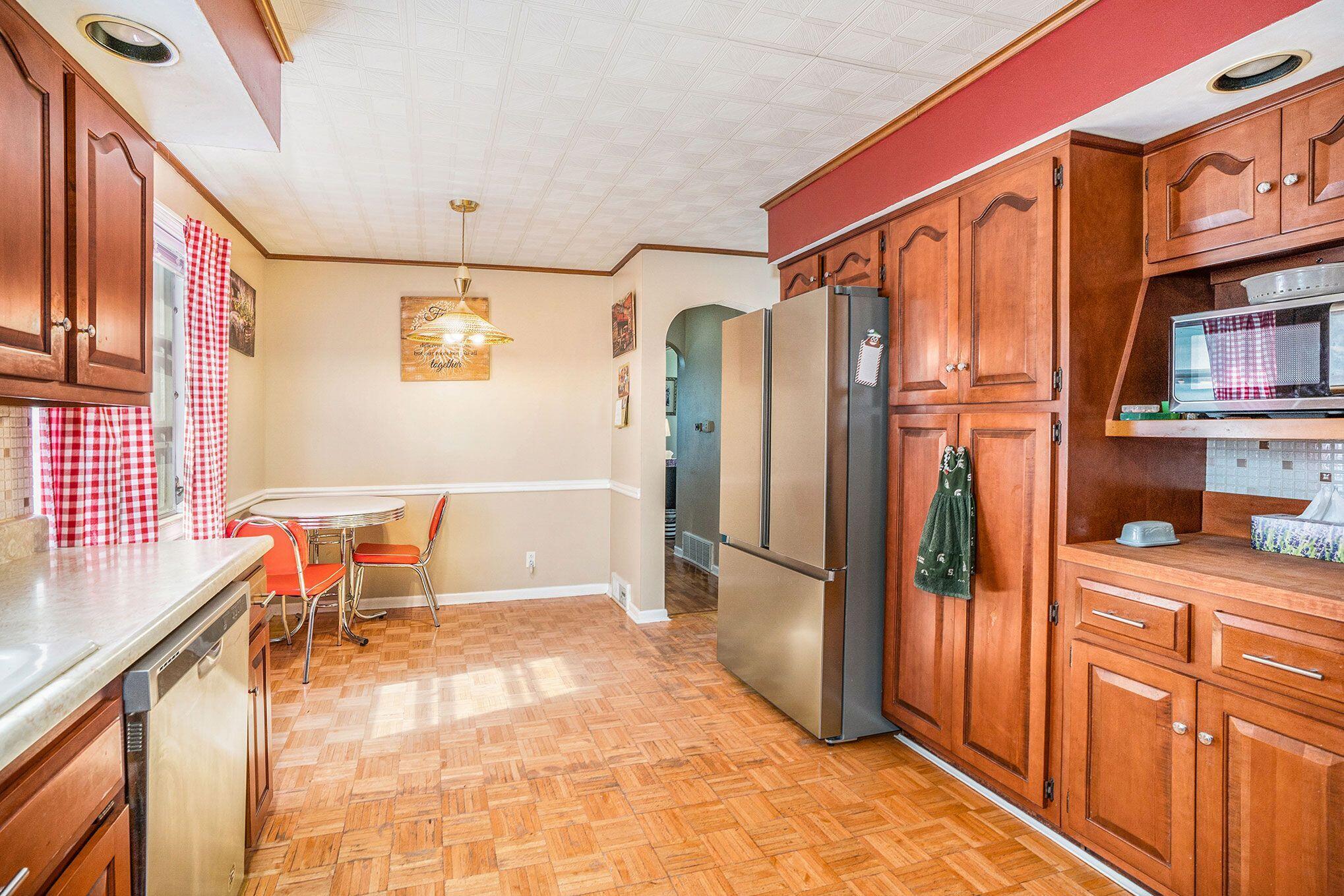 1208 Fulkerson Road Niles, MI 49120 - Photo 8 of 28 1208 Fulkerson kitchen eat in space