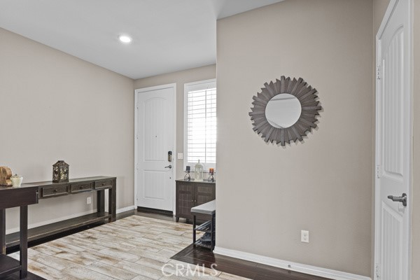 23347 Crystal Way Wildomar, CA 92595 - Photo 4 of 109 Front entry door from inside