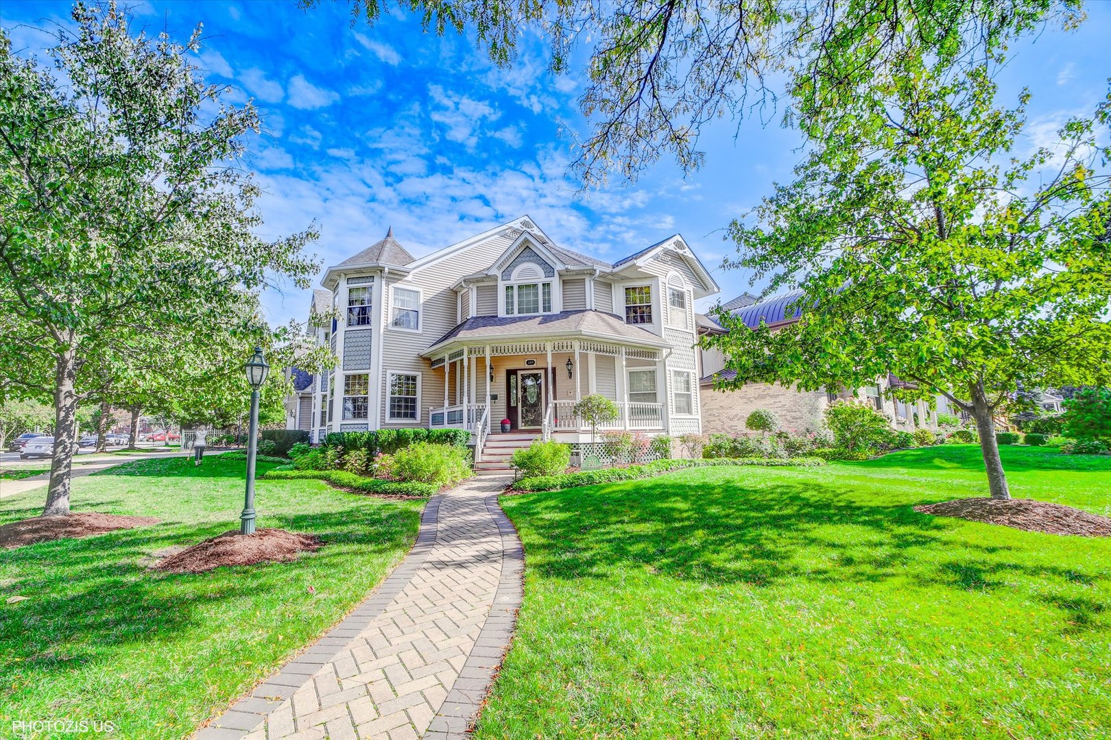 301 South Prospect Avenue Park Ridge, IL 60068 - Photo 1 of 68 Gallery Image 1