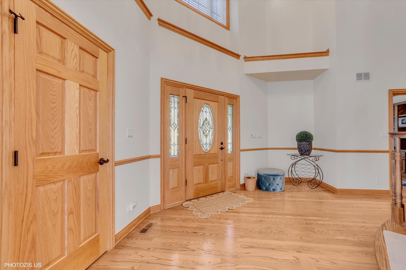 301 South Prospect Avenue Park Ridge, IL 60068 - Photo 4 of 68 Gallery Image 4