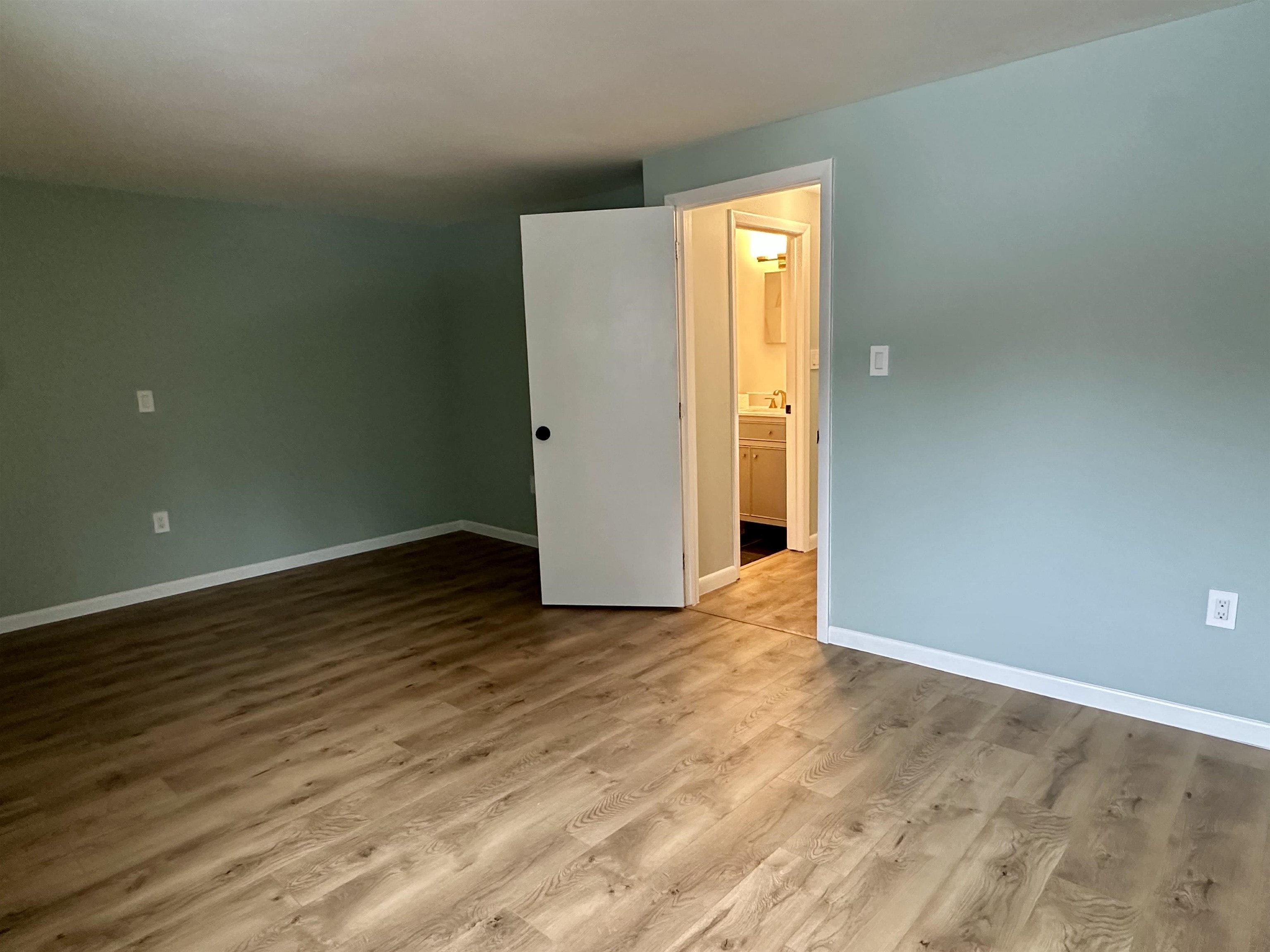 60 Spring Cove Road, Unit 60 Nashua, NH 03062 - Photo 17 of 30